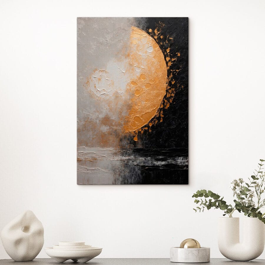 Peinture d'une lune et de l'eau