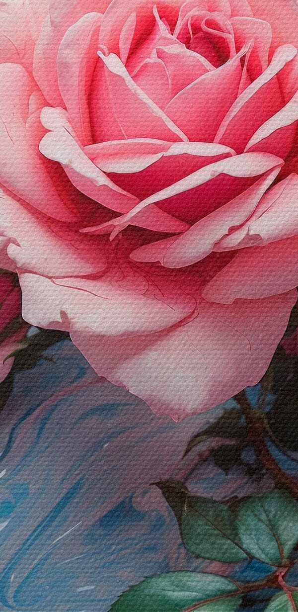 Groupe de roses roses sur une surface bleue et blanche Groupe de roses roses sur une surface bleue et blanche