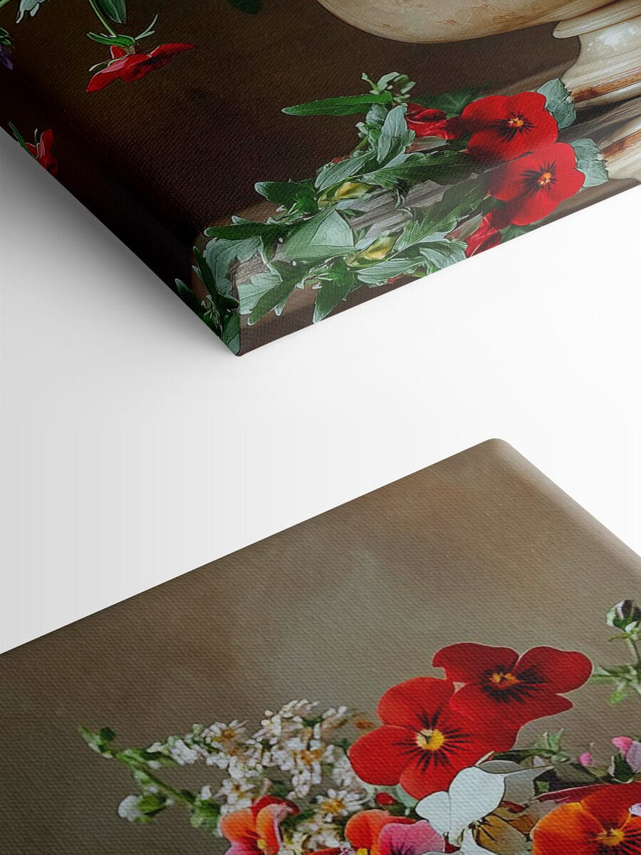 Vase avec fleurs colorées