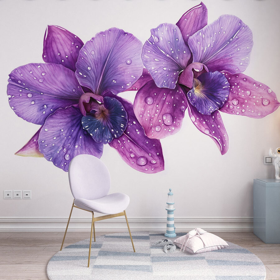 Fleurs violettes avec gouttes d'eau