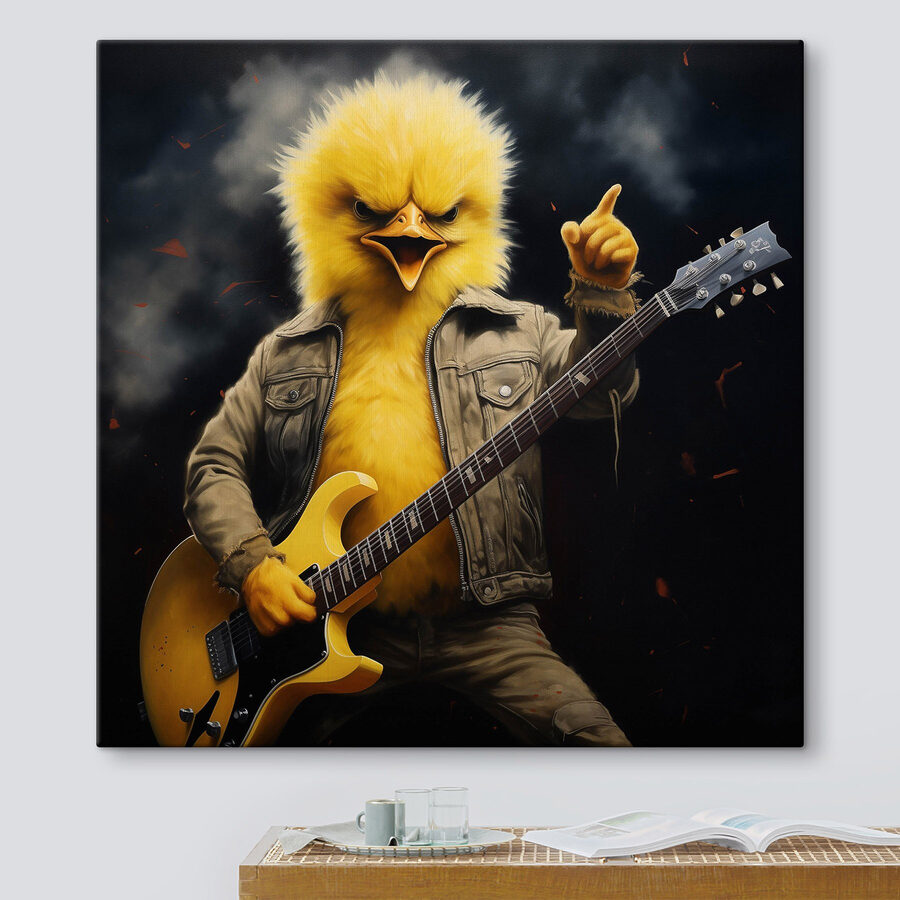 Personne en habit de poulet jouant de la guitare