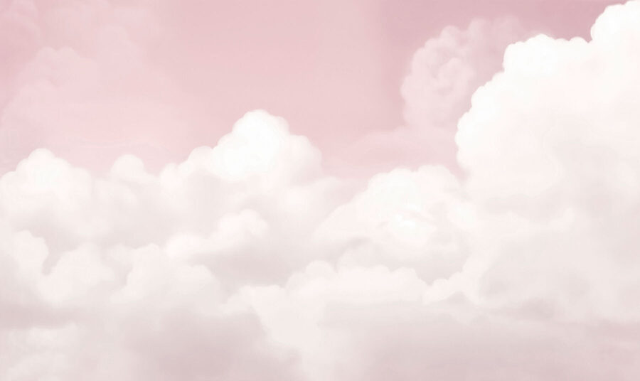 Ciel rose avec nuages
