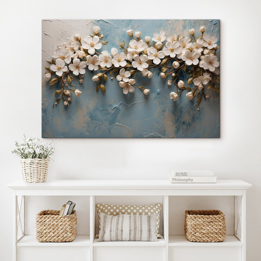 Fleurs blanches sur fond bleu