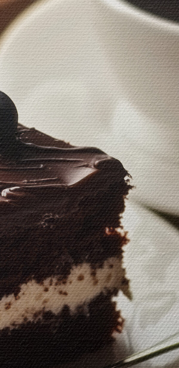 Une part de gâteau et une tasse de café Une part de gâteau et une tasse de café