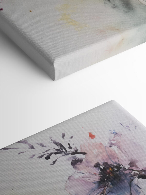 Peinture de fleurs sur une surface blanche Peinture de fleurs sur une surface blanche