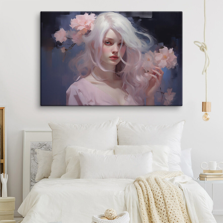 Femme aux longs cheveux blancs et aux fleurs roses