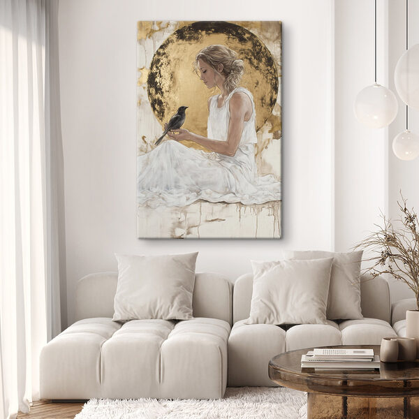 Femme en robe blanche tenant un oiseau Femme en robe blanche tenant un oiseau