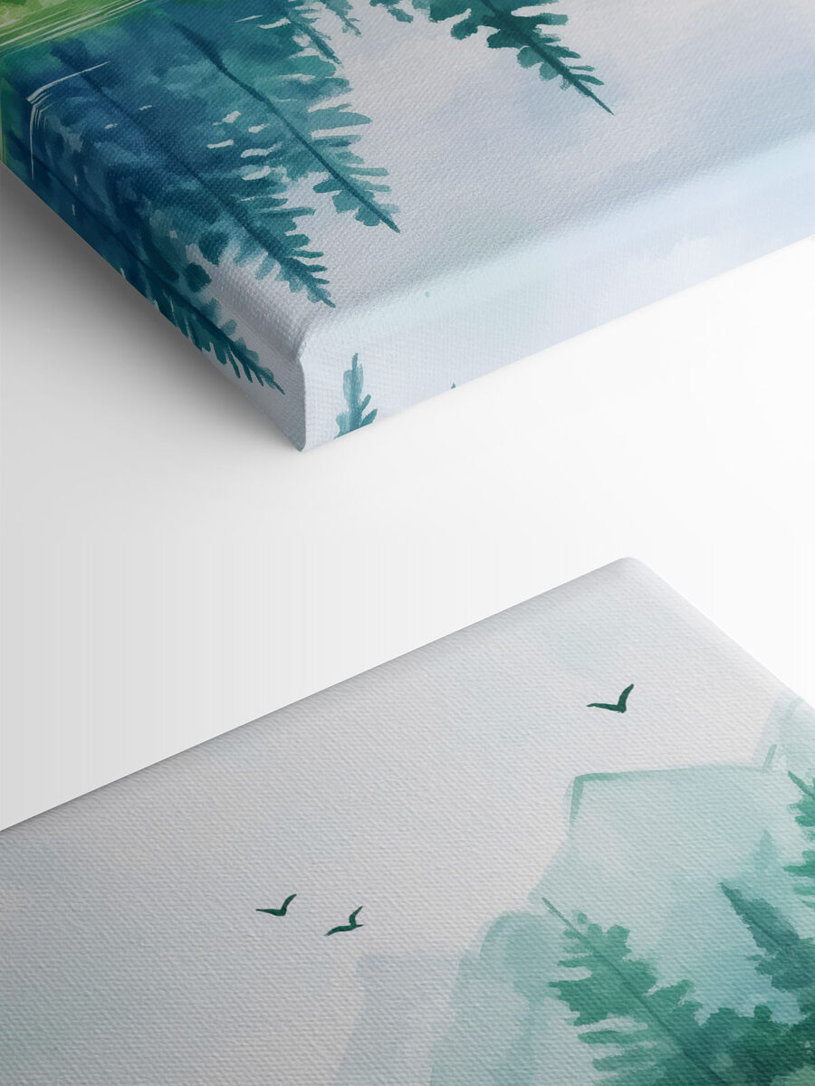 Eau avec arbres et montagnes en arrière-plan Eau avec arbres et montagnes en arrière-plan