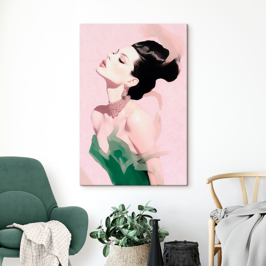 Femme avec une coiffure haute