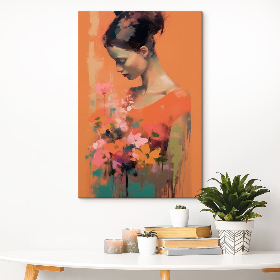 Femme tenant des fleurs Femme tenant des fleurs