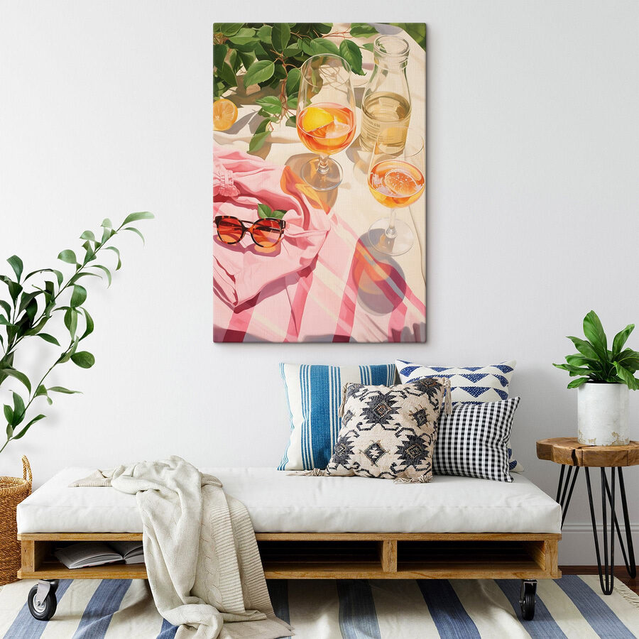 Groupe de verres de vin et de lunettes de soleil sur une couverture Groupe de verres de vin et de lunettes de soleil sur une couverture