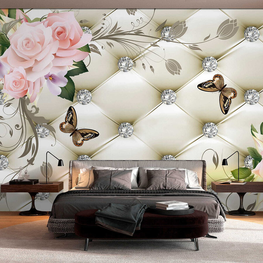 Papier peint avec des fleurs et des papillons