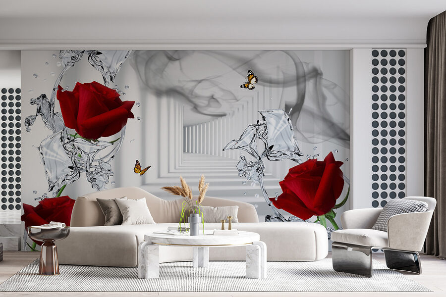 Roses rouges et papillons dans un verre Roses rouges et papillons dans un verre