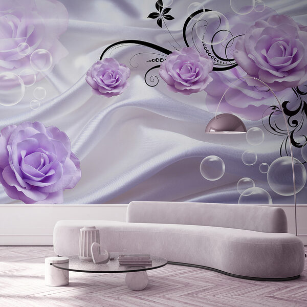 Fleurs violettes sur un tissu blanc Fleurs violettes sur un tissu blanc