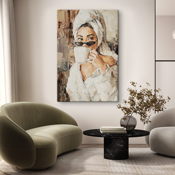 Peinture d'une femme tenant une tasse Peinture d'une femme tenant une tasse