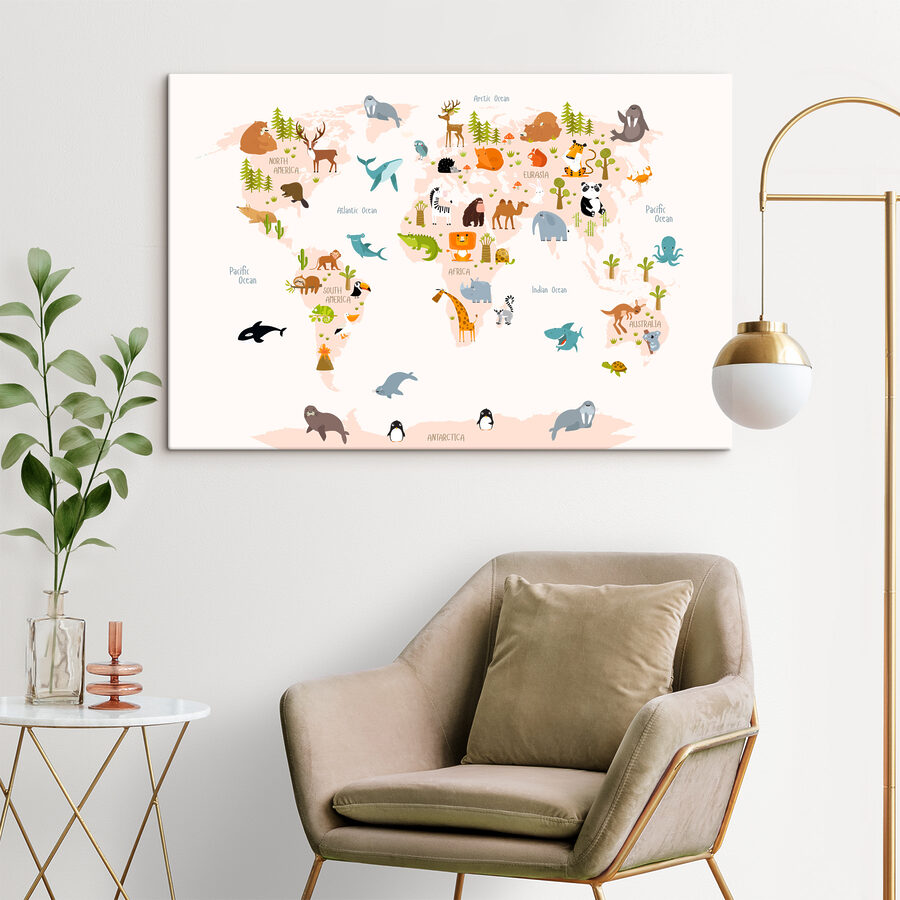 Une carte du monde avec des animaux