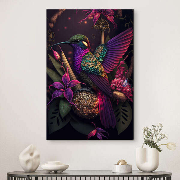 Un oiseau coloré assis sur une boule de fleurs Un oiseau coloré assis sur une boule de fleurs