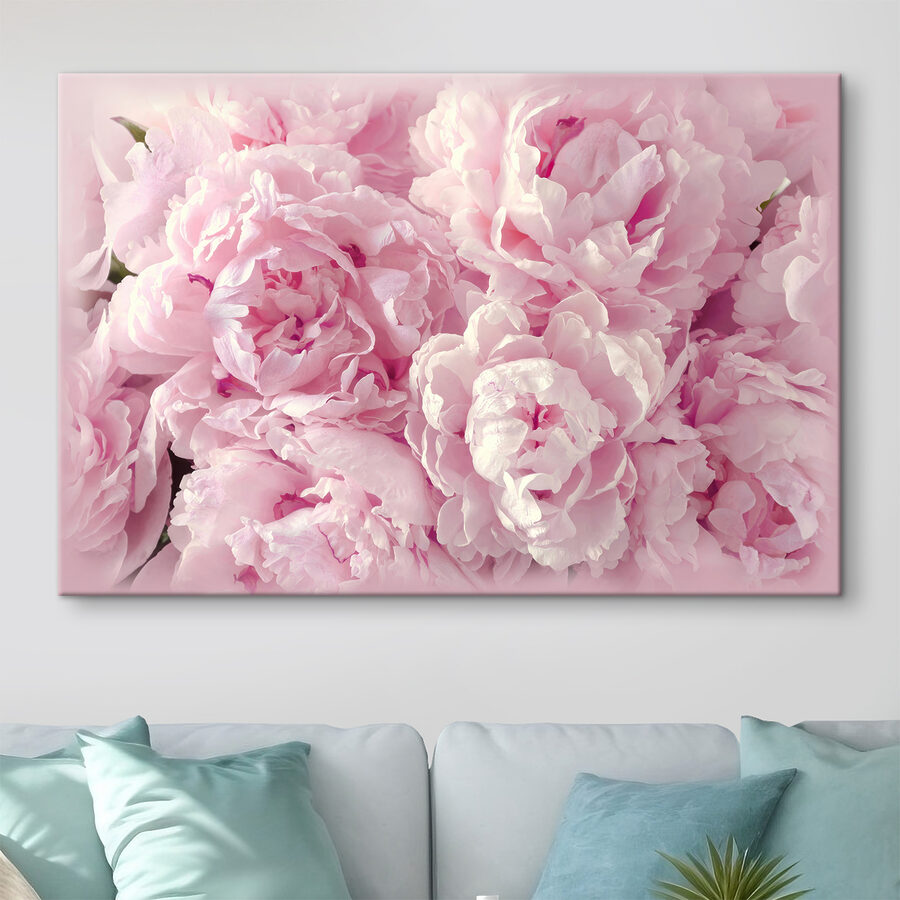 Un groupe de fleurs roses