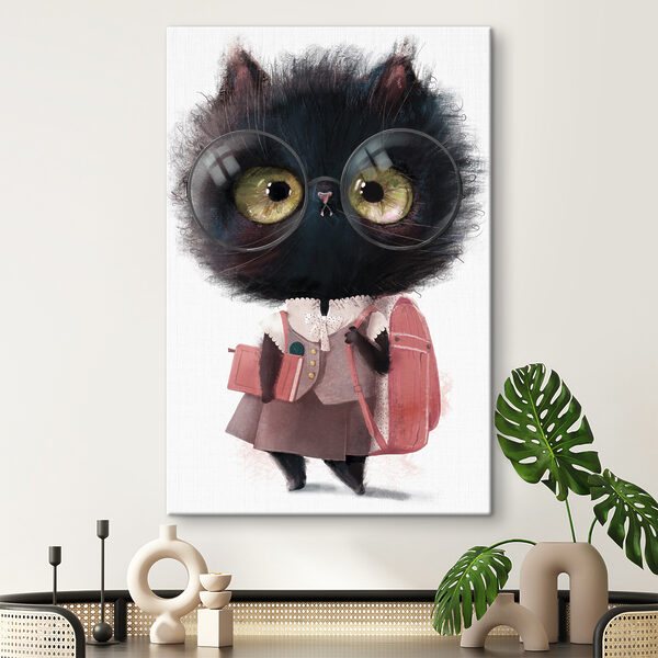 Un chat portant des lunettes et un uniforme d'écolier Un chat portant des lunettes et un uniforme d'écolier