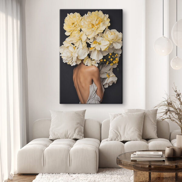 Une femme avec des fleurs sur la tête Une femme avec des fleurs sur la tête