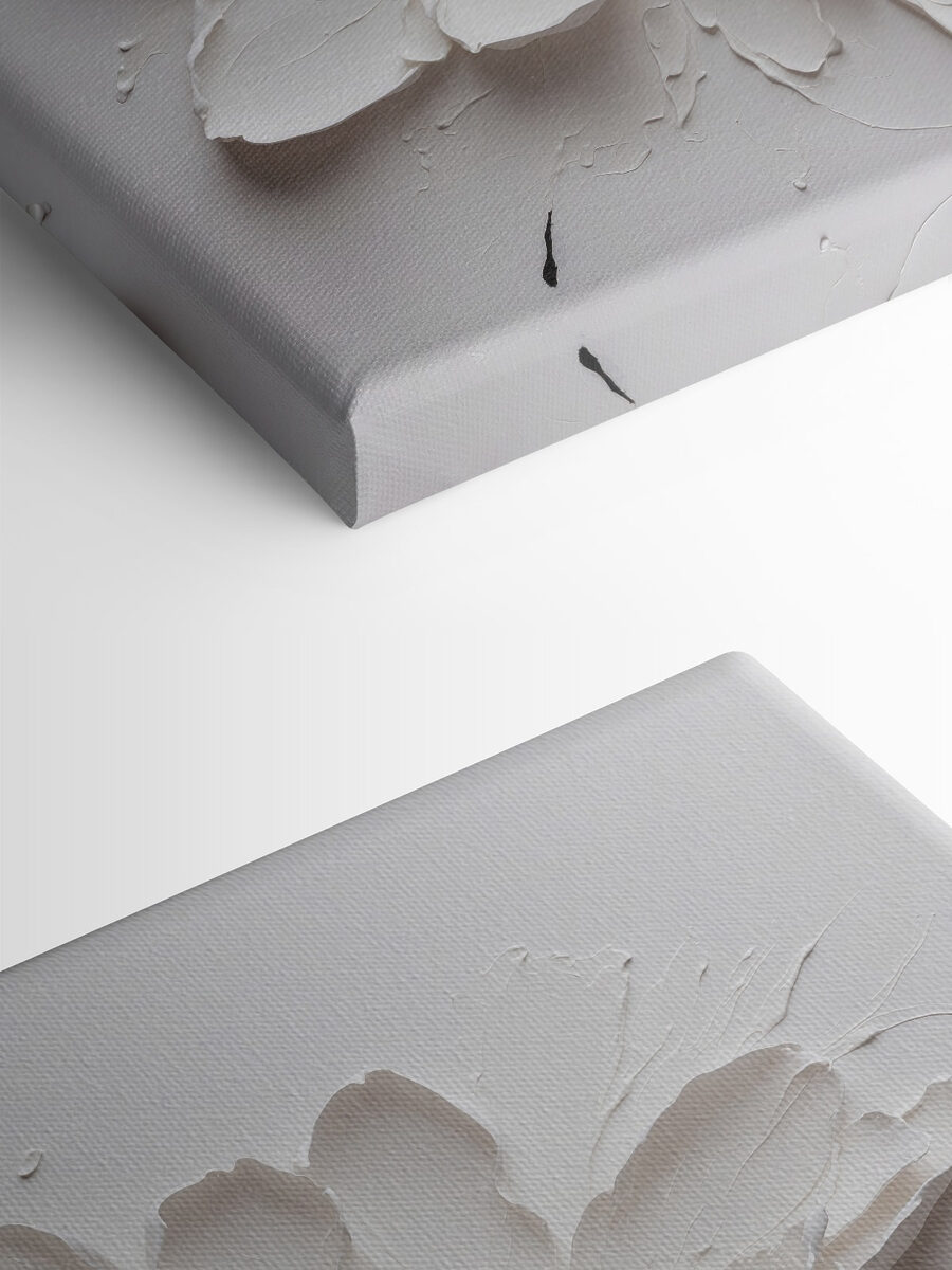 Une fleur blanche avec de la peinture noire Une fleur blanche avec de la peinture noire