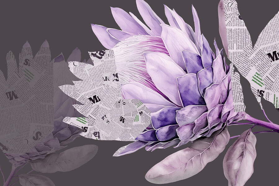Fleur violette avec du papier journal
