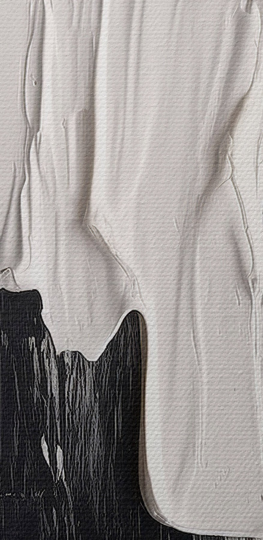 Peinture blanche et noire sur une surface blanche