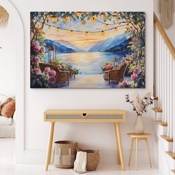 Peinture à l'aquarelle d'une terrasse avec des chaises, des fleurs et des lumières au bout d'une ficelle Peinture à l'aquarelle d'une terrasse avec des chaises, des fleurs et des lumières au bout d'une ficelle