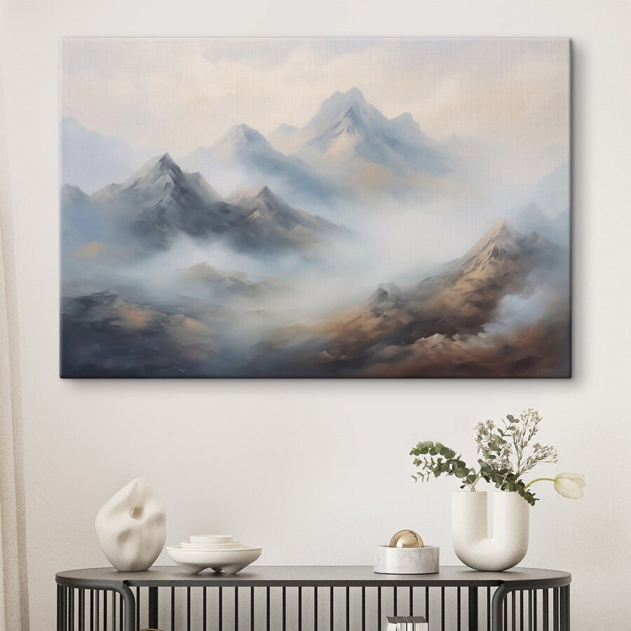 Chaîne de montagnes avec nuages