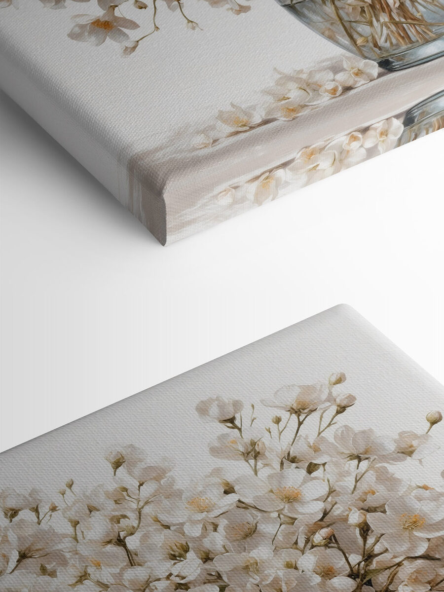Vase de fleurs blanches