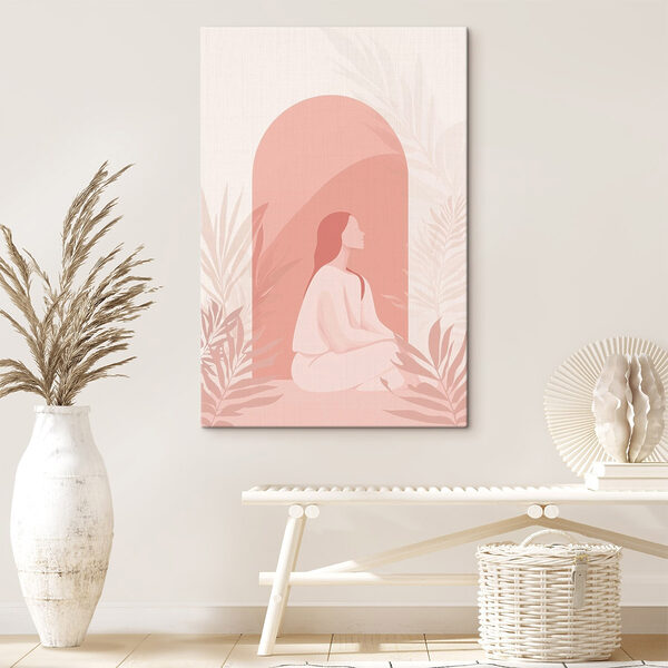 Femme assise en robe blanche Femme assise en robe blanche