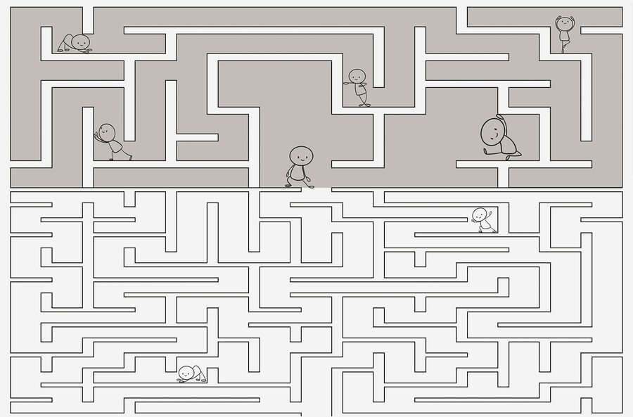 Labyrinthe avec des personnes marchant sur le sol