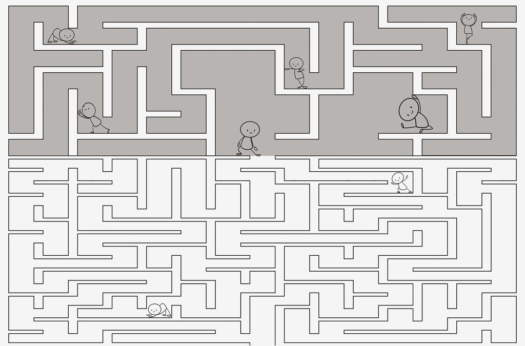 Jeu de labyrinthe avec des personnages de dessins animés marchant sur le sol Jeu de labyrinthe avec des personnages de dessins animés marchant sur le sol
