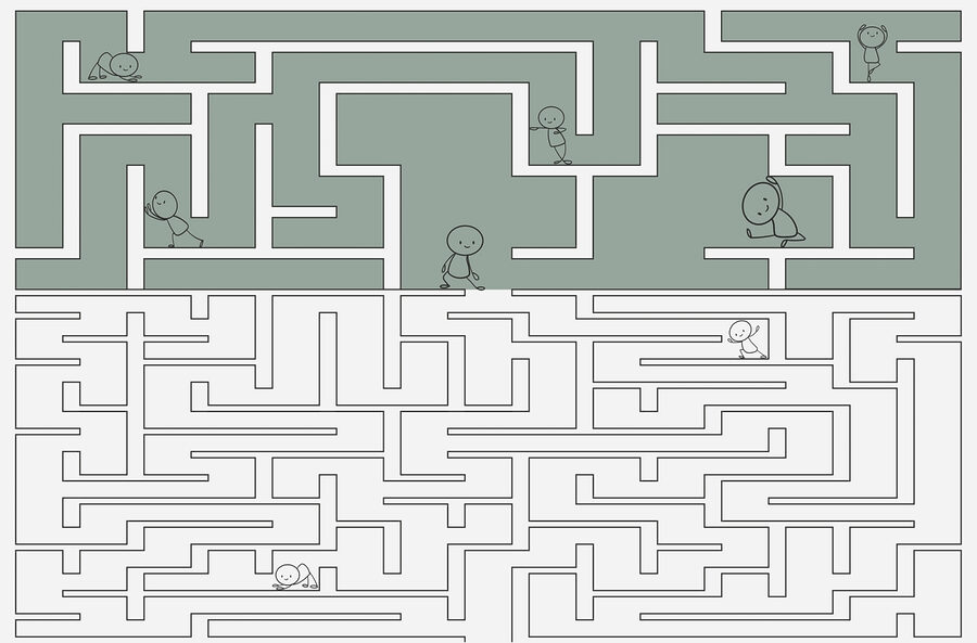 Jeu de labyrinthe avec des personnages de dessins animés marchant dans le labyrinthe
