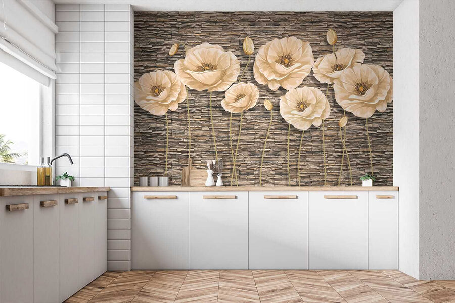 Groupe de fleurs sur un mur de briques