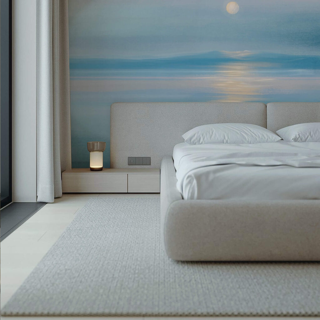 Lune au-dessus d'une étendue d'eau Lune au-dessus d'une étendue d'eau