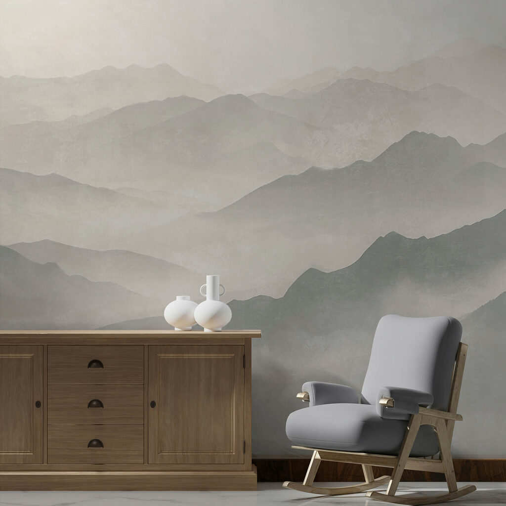 Chaîne de montagnes brumeuse Chaîne de montagnes brumeuse