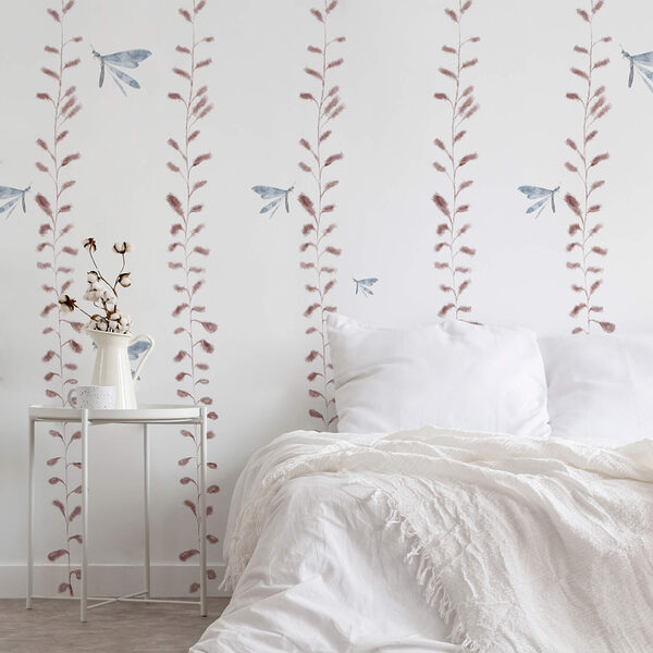 Papier peint avec des libellules et des feuilles