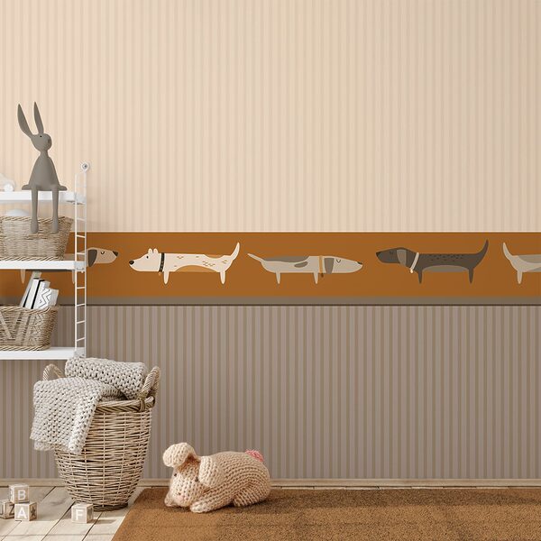 Une rangée de chiens sur un mur Une rangée de chiens sur un mur