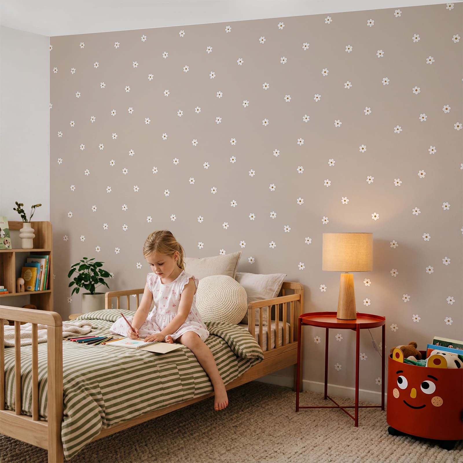 Motif composé de petites fleurs blanches sur fond beige