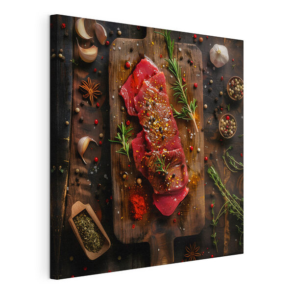 Viande sur une planche à découper avec des épices et des herbes Tableaux Viande sur une planche à découper avec des épices et des herbes
