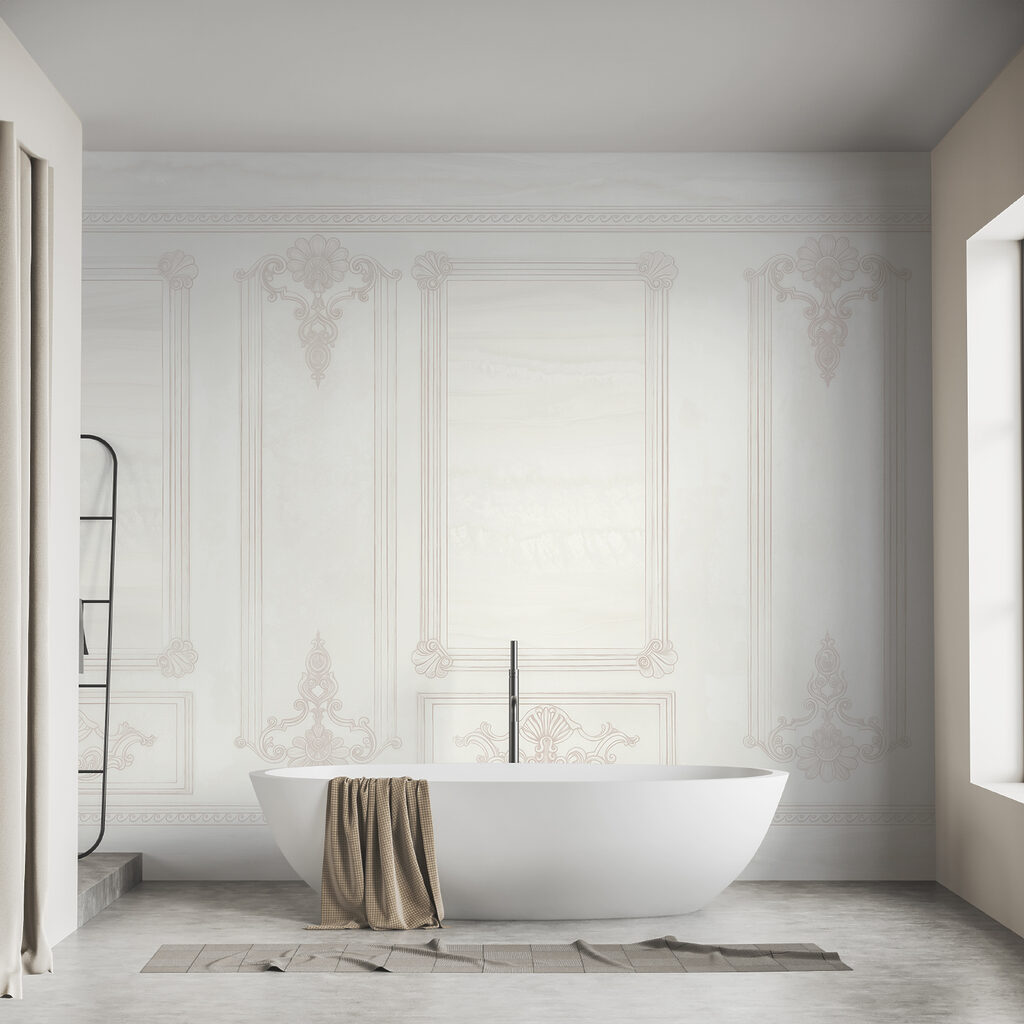 Mur blanc orné de motifs décoratifs Mur blanc orné de motifs décoratifs