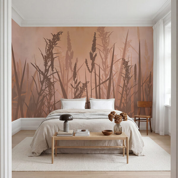 De hautes herbes dans un champ brumeux De hautes herbes dans un champ brumeux